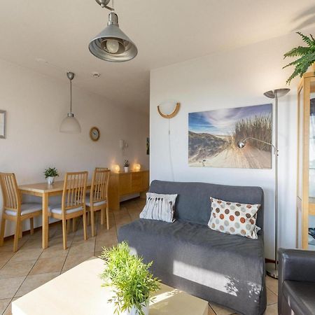 Cosy Apartment With Terrace Callantsoog Exterior photo